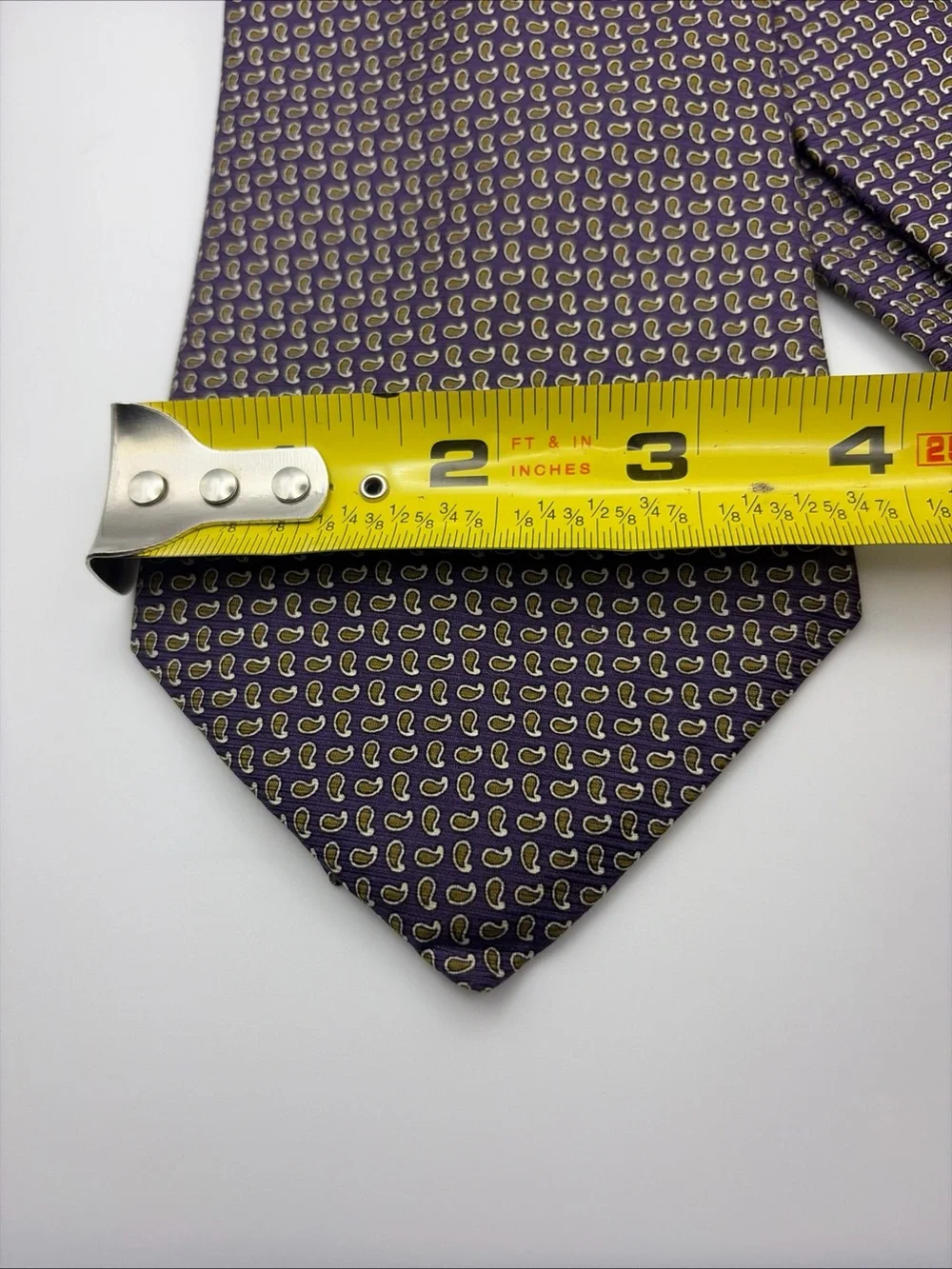 Brooks Brothers Makers Mens USA ITALY 100% Silk Neck Tie Blue Purple Paisley